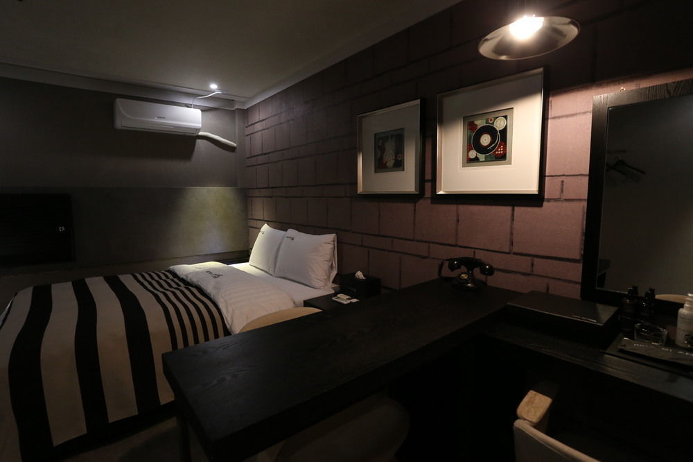 Motel Ilsan Blanc à Kōyō Extérieur photo